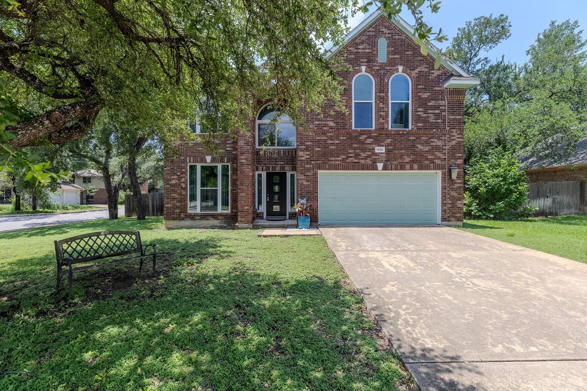 View 1900 Chaparral DR in Woods Sec 02 Amd 1900 Chaparral DR - front exterior - Luxury home in Woods Sec 02 Amd, Round Rock, TX