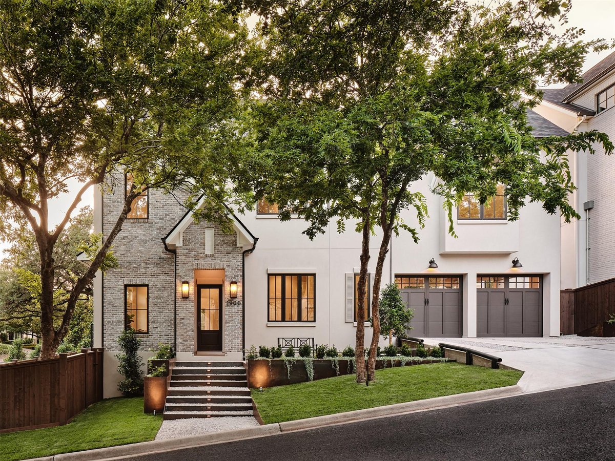 View 1900 Matthews DR in Laurel Heights 1900 Matthews DR - front exterior - Luxury home in Laurel Heights, Austin, TX