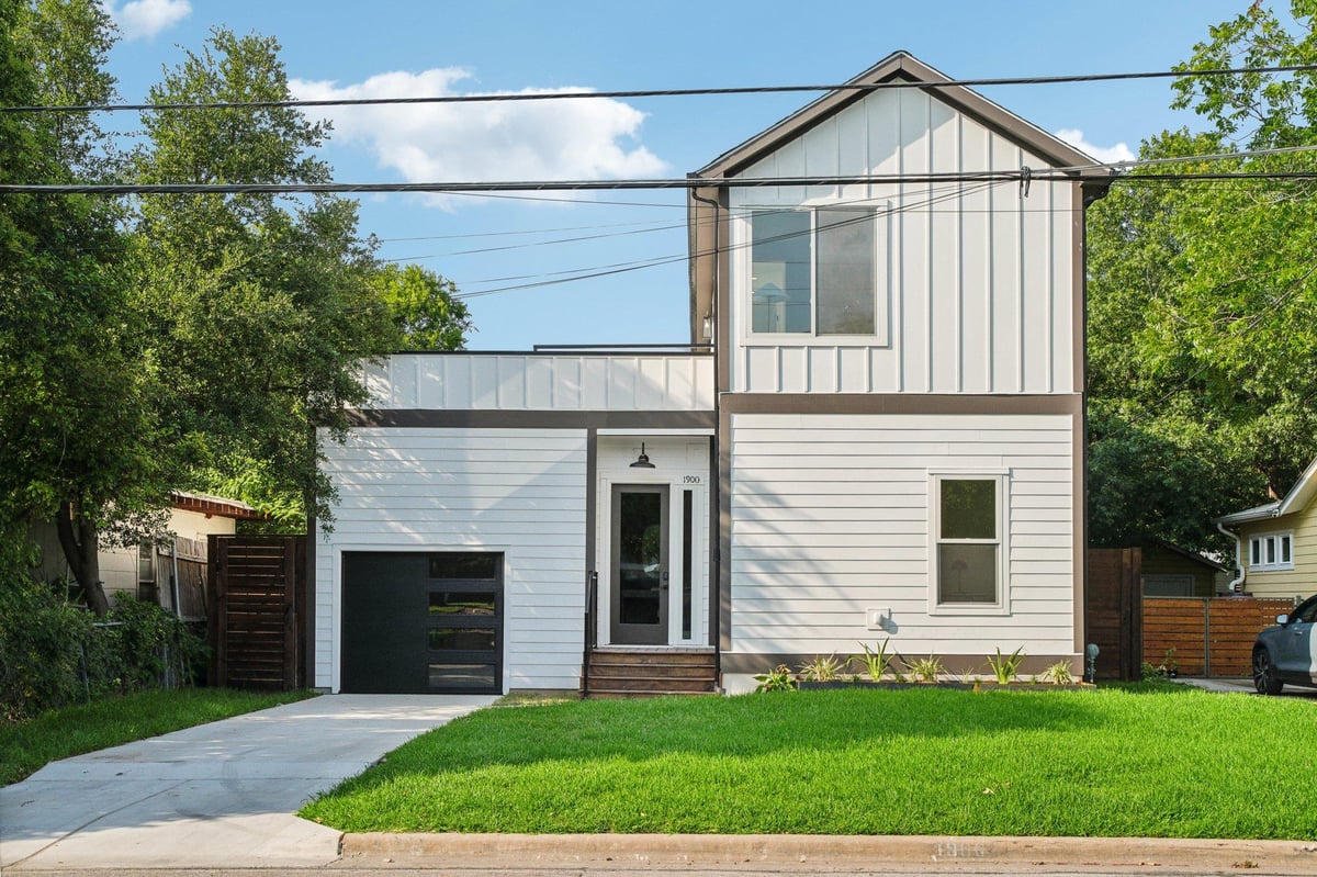1900 Piedmont Ave - front exterior - Luxury home in Crestview Add Sec 03, Austin, TX