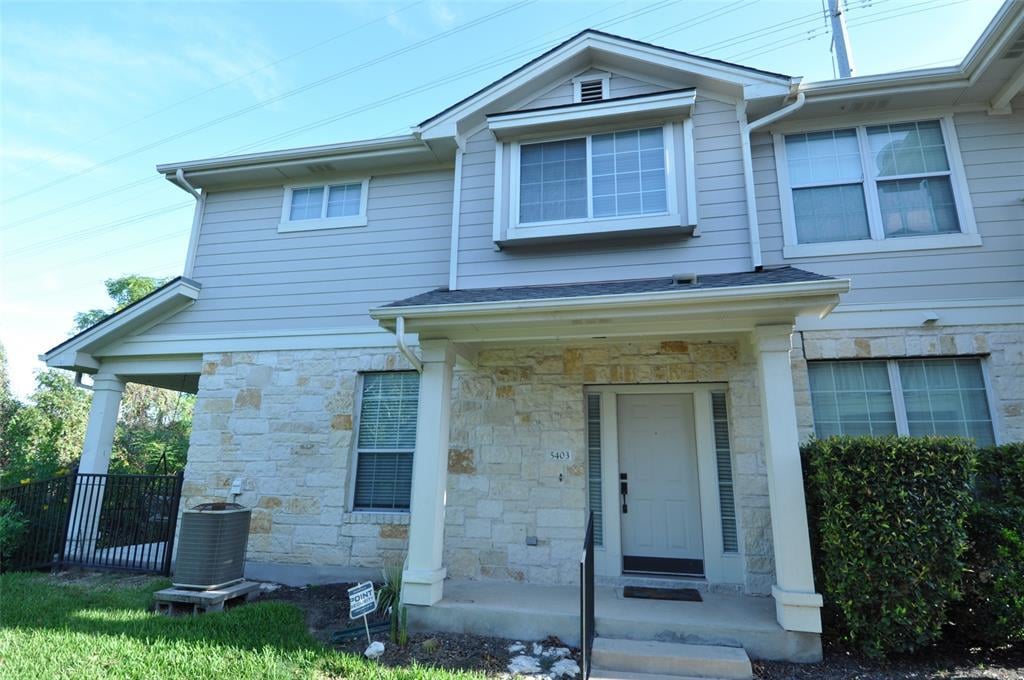 1900 Scofield Ridge Pkwy Unit #5403 - front exterior - Luxury home in Scofield Ridge Condo Amd, Austin, TX
