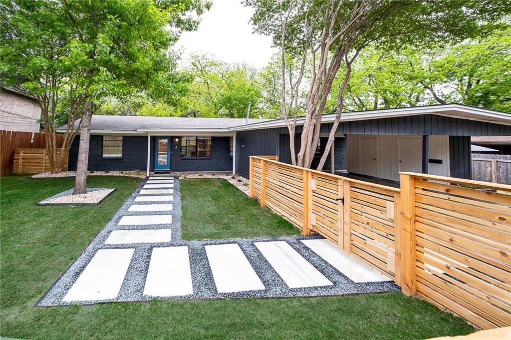 View 1901 Fairlawn LN in Travis Heights 1901 Fairlawn LN - property photo 1 - Luxury home in Travis Heights, Austin, TX