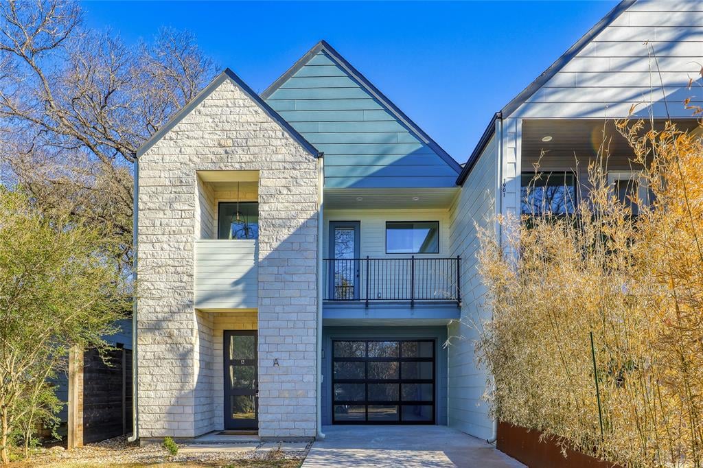 View 1901 Winsted LN Unit #A in Ward & Treadwell 1901 Winsted LN Unit #A - front exterior - Luxury home in Ward & Treadwell, Austin, TX