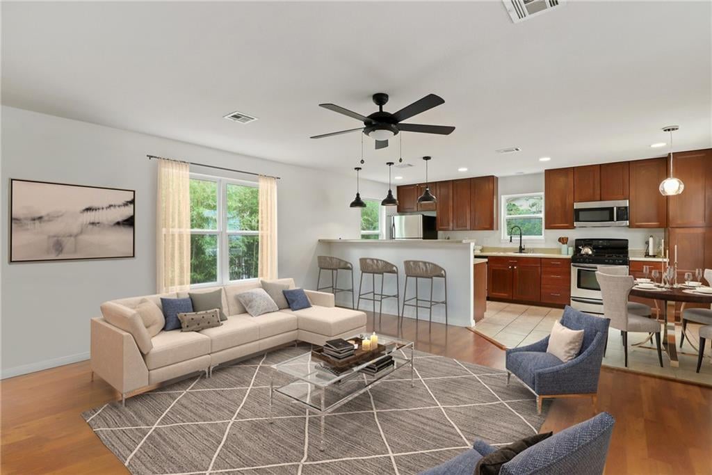 View 1902 S 6th ST in Bouldin James E Add 1902 S 6th ST - property photo 1 - Luxury home in Bouldin James E Add, Austin, TX