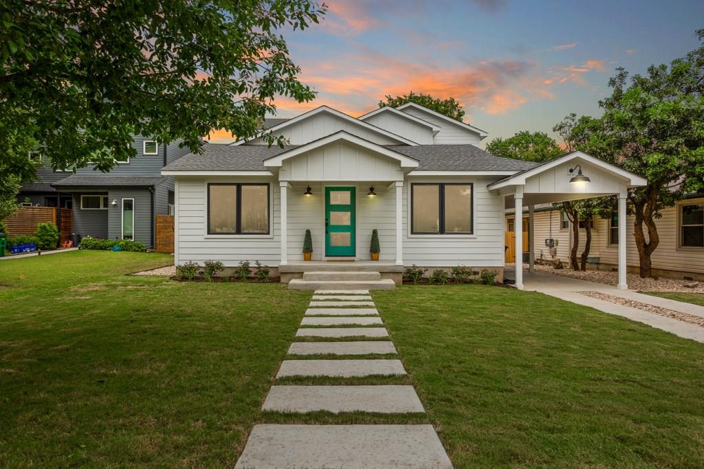View 1902 W 39th St in Rosedale 1902 W 39th St - property photo 1 - Luxury home in Rosedale, Austin, TX
