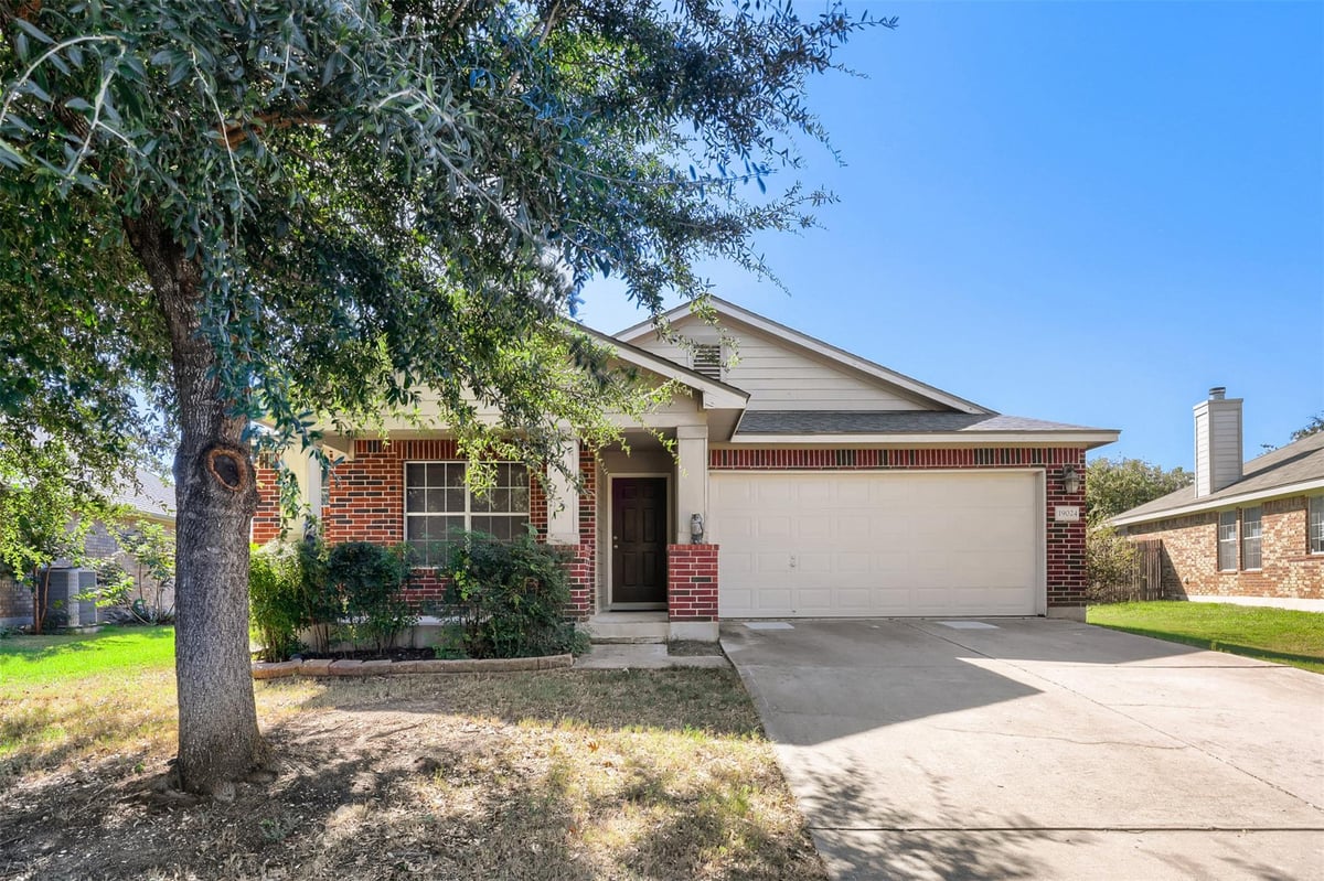 View 19024 Leigh LN Unit #D 31 in Pflugerville 19024 Leigh LN Unit #D 31, photo 1 of 28, Pflugerville, Pflugerville, TX