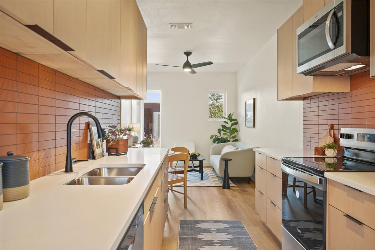 View 1903 Keilbar LN in Soma 1903 Keilbar LN - property photo 1 - Luxury home in Soma, Austin, TX