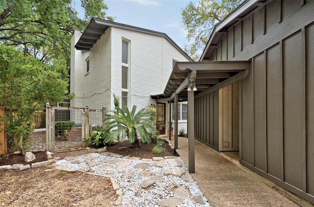 View 1903 Rockmoor Ave Unit #B in Rockmoor Hollow Condo 1903 Rockmoor Ave Unit #B - front exterior - Luxury home in Rockmoor Hollow Condo, Austin, TX