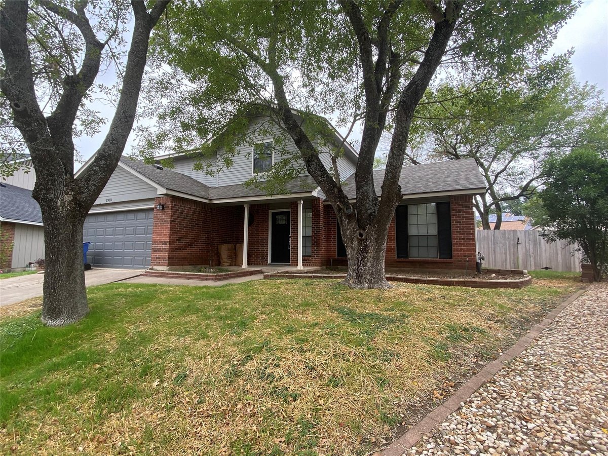 View 1903 Terisu CV in Wells Branch Ph F 1903 Terisu CV - property photo 1 - Luxury home in Wells Branch Ph F, Austin, TX