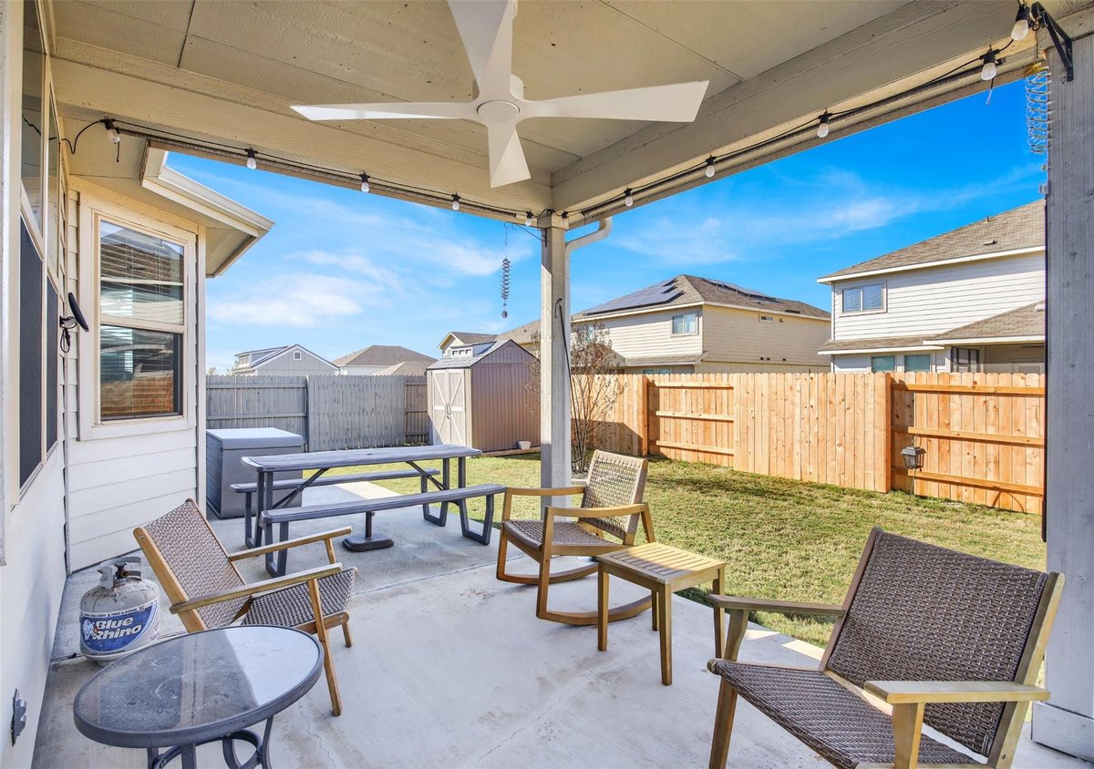 View 19032 Quebrada Dr in Verona Sec 2 19032 Quebrada Dr - front exterior - Luxury home in Verona Sec 2, Pflugerville, TX