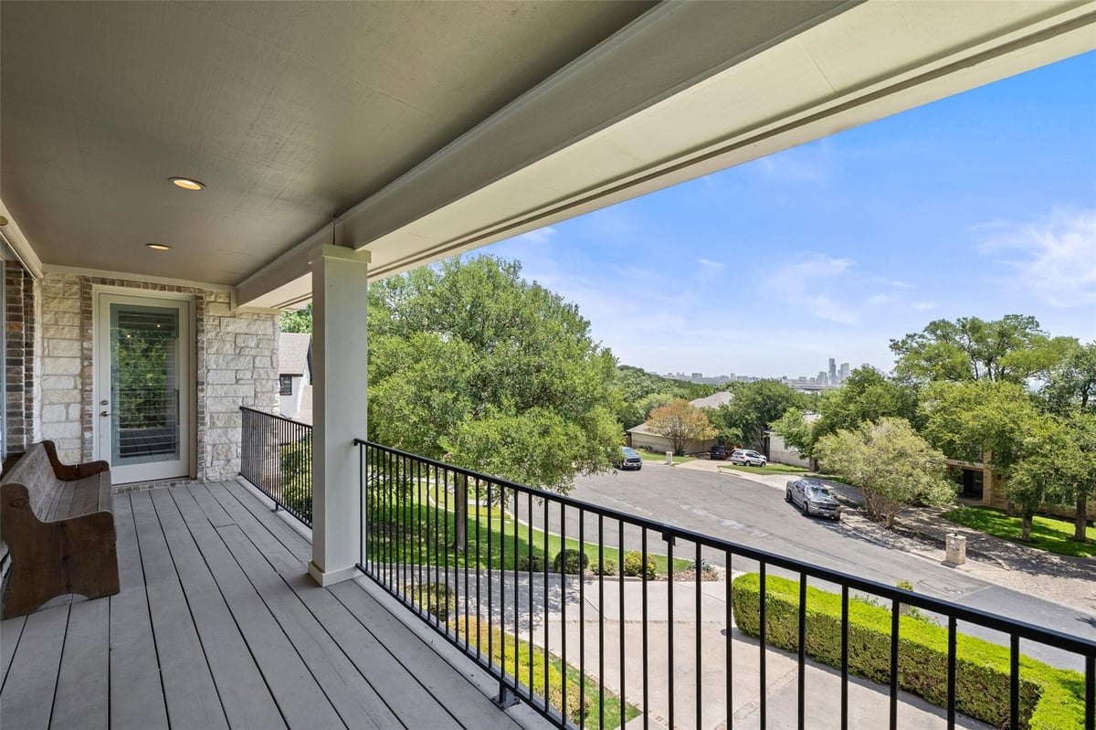 View 1904 Steamboat Springs CV in Beecave Woods Sec 04 1904 Steamboat Springs CV - property photo 1 - Luxury home in Beecave Woods Sec 04, Austin, TX