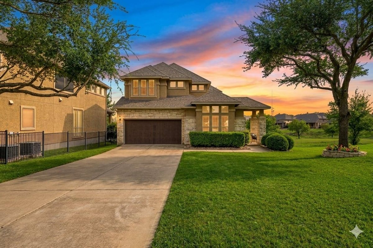View 1905 Kempwood Ct in Teravista Sec 23 1905 Kempwood Ct - property photo 1 - Luxury home in Teravista Sec 23, Round Rock, TX