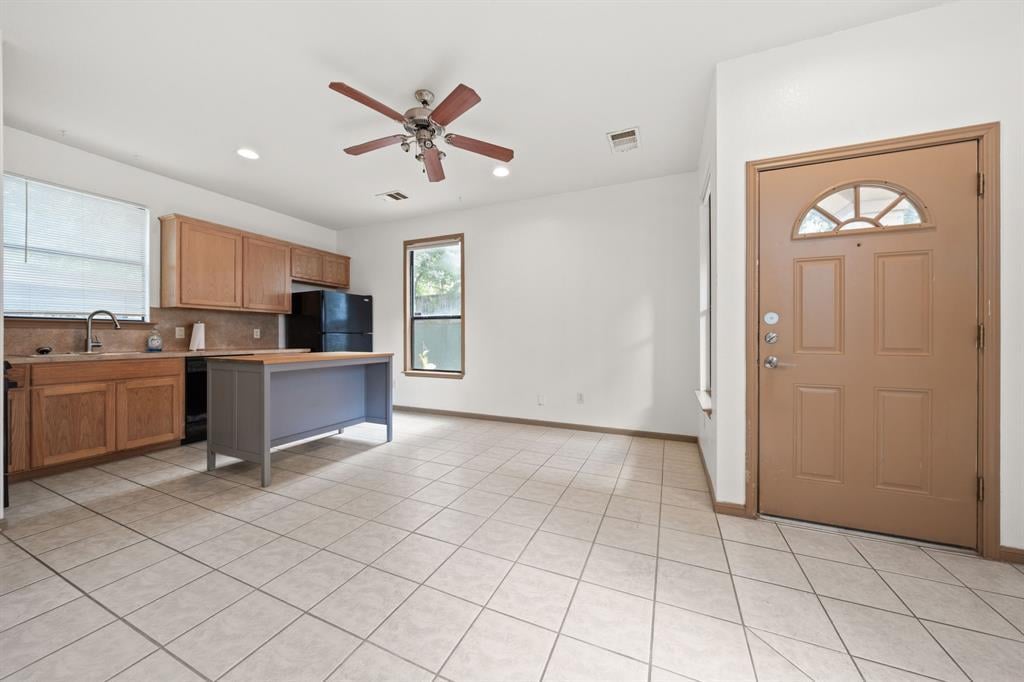View 1906 B Garden St Unit #B in Driving Park Add 1906 B Garden St Unit #B - front exterior - Luxury home in Driving Park Add, Austin, TX