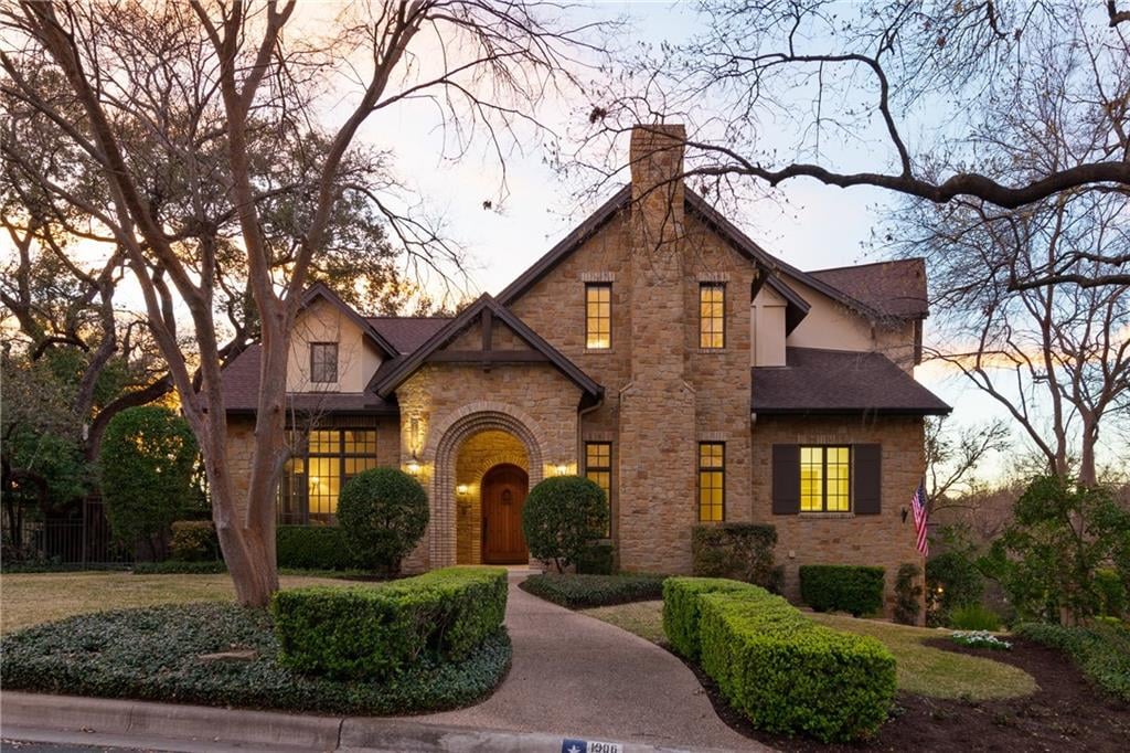 View 1906 Raleigh Ave in Tarrytown 1906 Raleigh Ave - property photo 1 - Luxury home in Tarrytown, Austin, TX