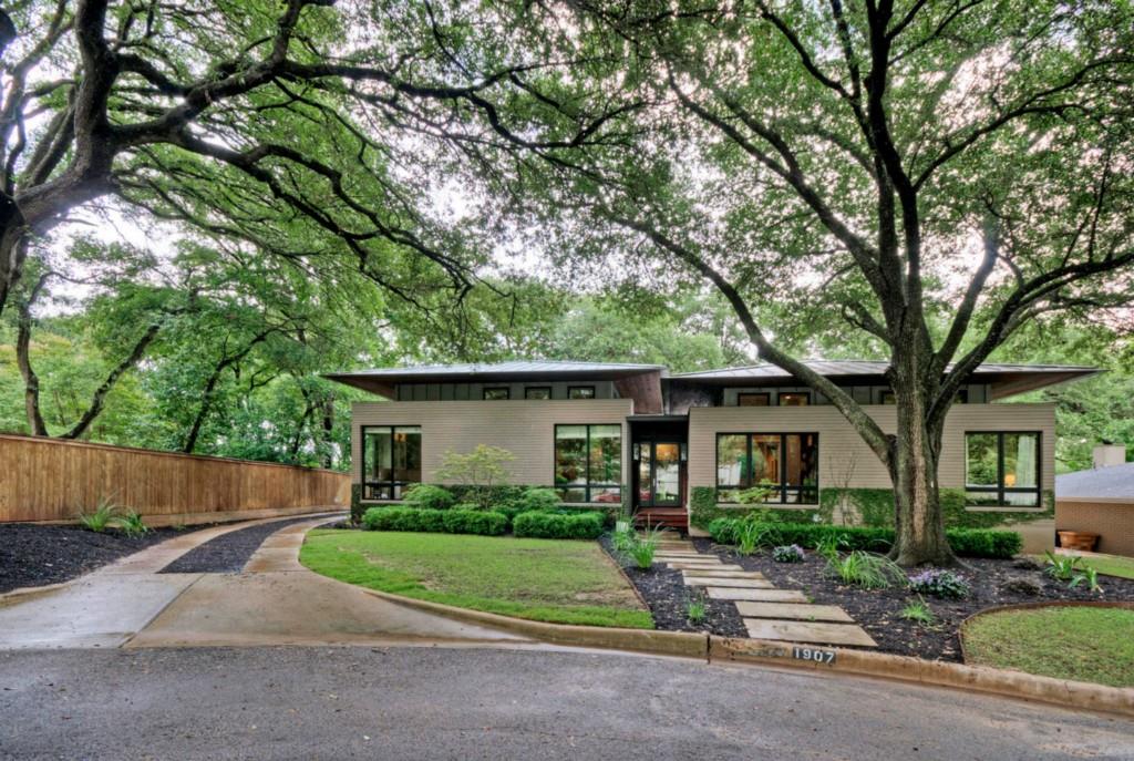 View 1907 HILL OAKS Ct in Tarrytown 1907 HILL OAKS Ct - property photo 1 - Luxury home in Tarrytown, Austin, TX