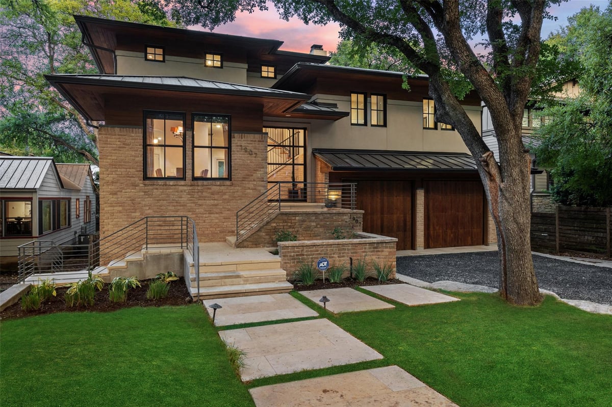 1907 McCall RD - front exterior - Luxury home in McCall, Austin, TX