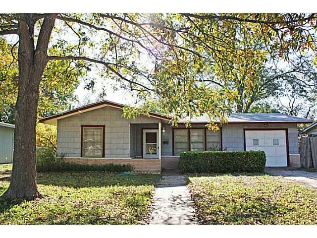 View 1907 Morrow ST in Crestview Add Sec 04 1907 Morrow ST - front exterior - Luxury home in Crestview Add Sec 04, Austin, TX