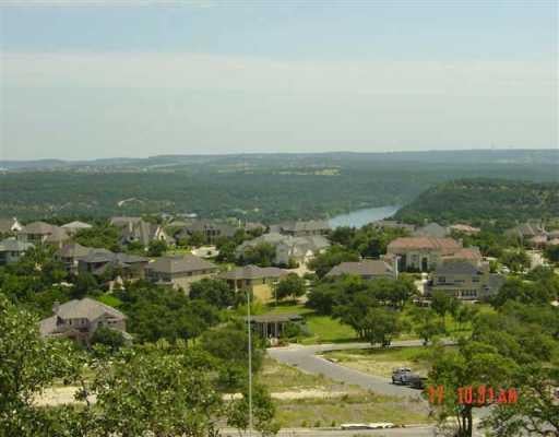 View 1908 Sea Eagle in Lake Pointe Sec 7 1908 Sea Eagle - front exterior - Luxury lot in Lake Pointe Sec 7, Austin, TX