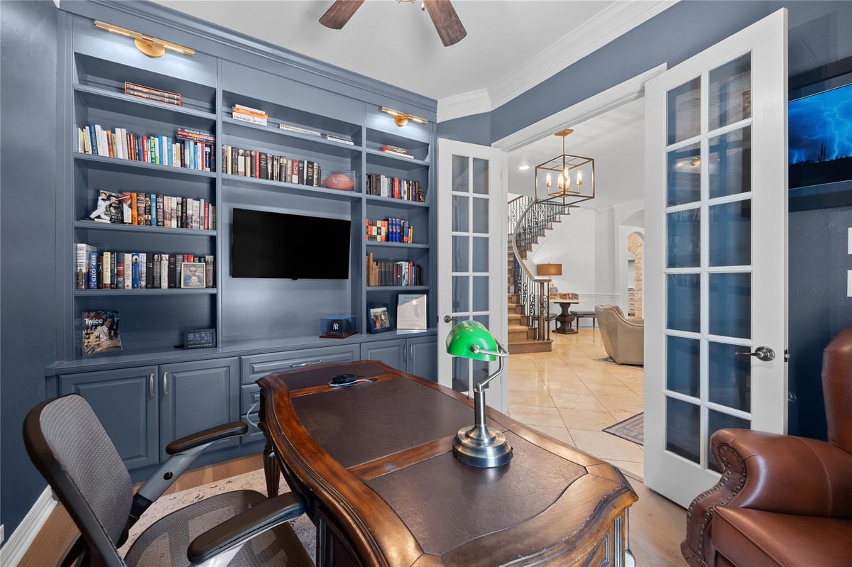 Primary bedroom at 1909 Lakecliff Hills Ln - 5 bed 5 bath home