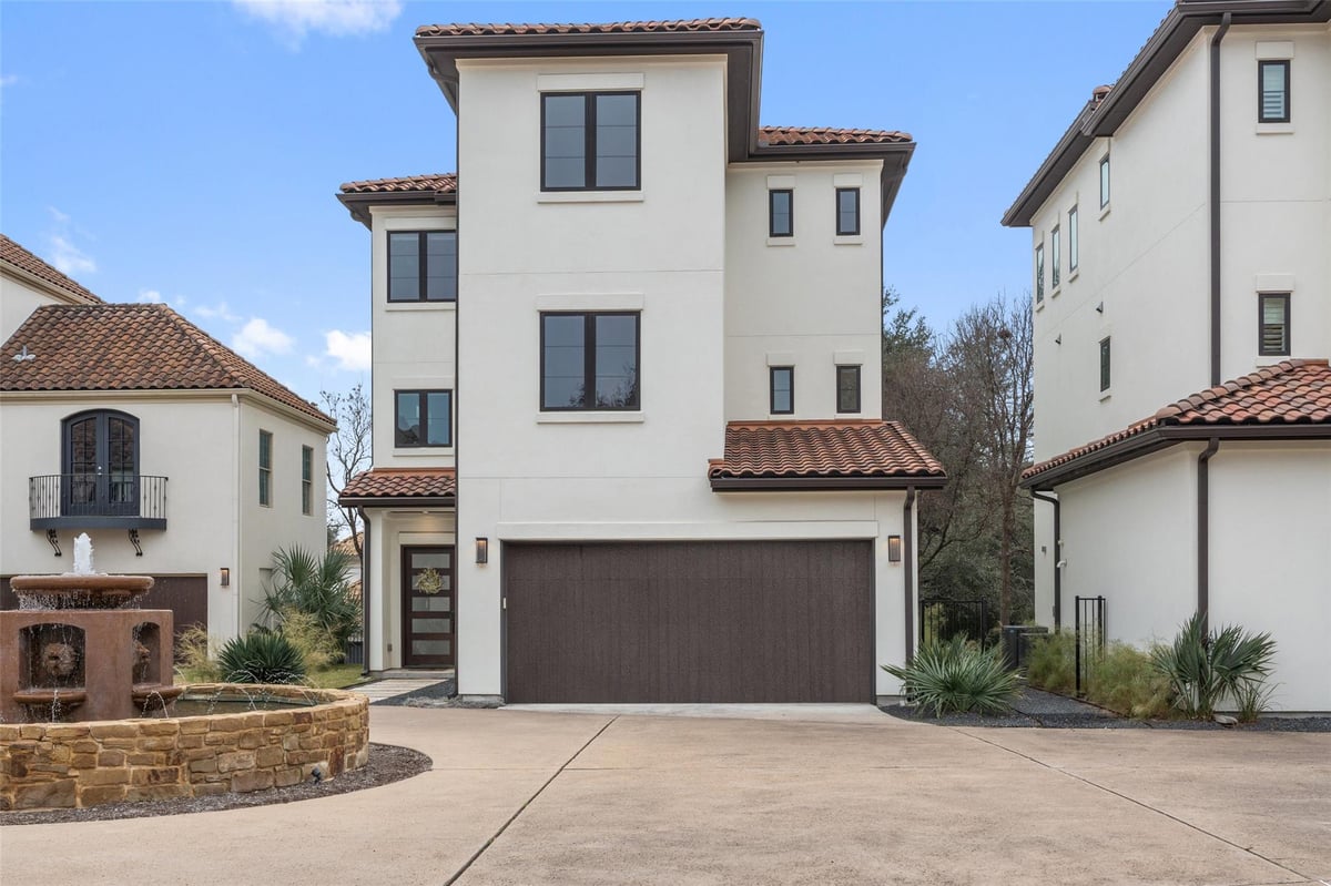 View 1910 Rue De St Tropez Unit #2 in Enclave Villas Condo 1910 Rue De St Tropez Unit #2 - property photo 1 - Luxury home in Enclave Villas Condo, Austin, TX