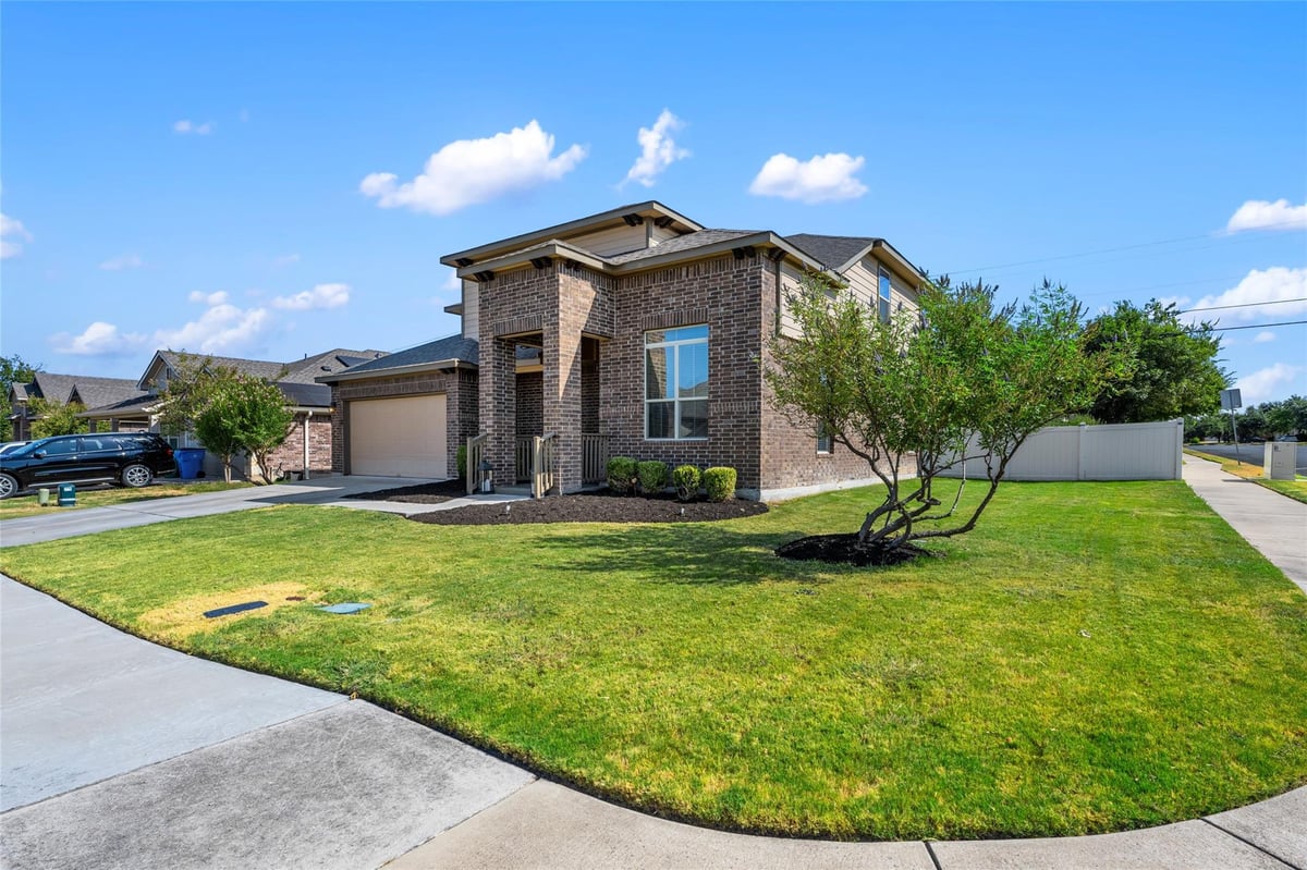 Living area at 19101 Obed River Dr - 4 bed 2 bath home