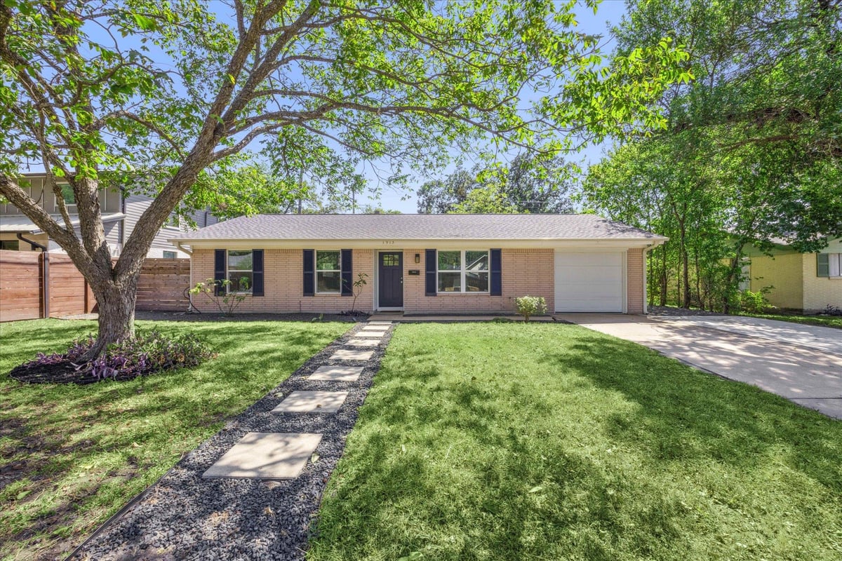 View 1913 Ohlen Rd in Lanier Terrace Sec 01 1913 Ohlen Rd - front exterior - Luxury home in Lanier Terrace Sec 01, Austin, TX