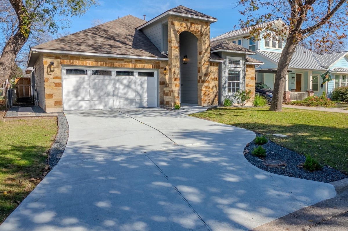 View 1914 Pasadena DR in Crestview Add Sec 03 1914 Pasadena DR - front exterior - Luxury home in Crestview Add Sec 03, Austin, TX