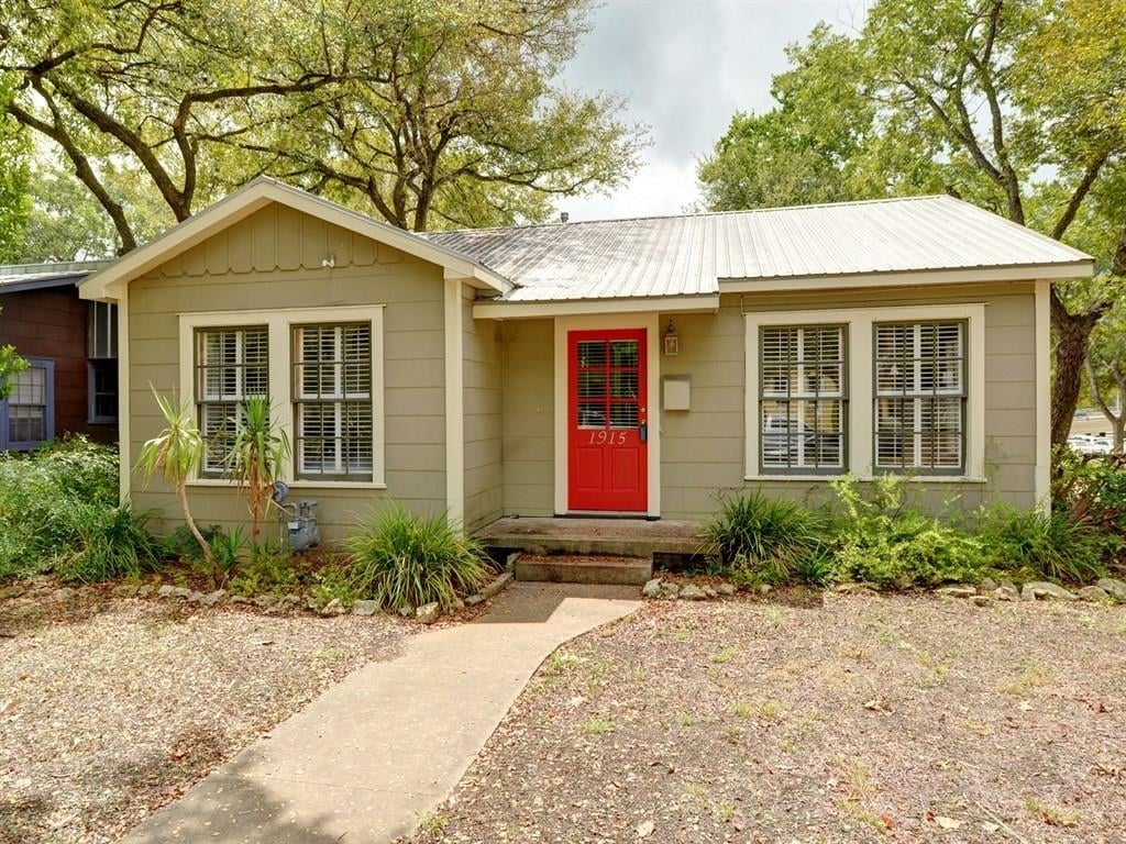 View 1915 W 36th St in Oakmont Heights 1915 W 36th St, photo 1, Oakmont Heights, Austin, TX