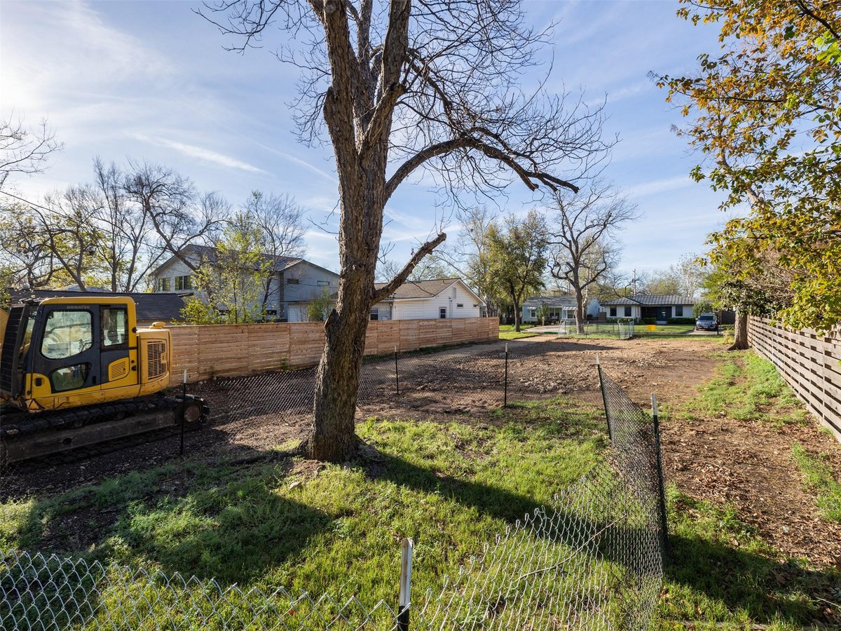 Primary bedroom at 1916 W 38th St - Oakmont Heights Annex, Austin, TX