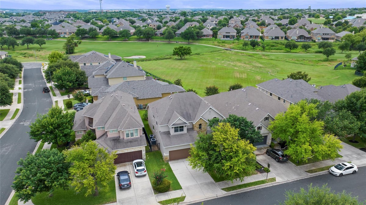 View 1917 Kempwood LOOP in Teravista 1917 Kempwood LOOP - front exterior - Luxury home in Teravista, Round Rock, TX
