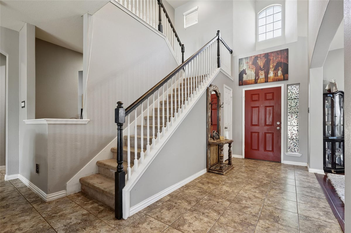 Primary bedroom at 1917 Pecan Valley Dr - 5 bed 3 bath home