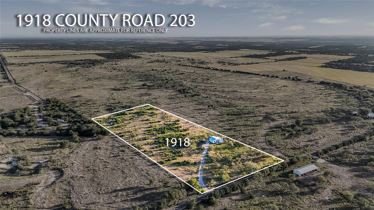 View 1918 County Road 203 in A0188 1918 County Road 203 - front exterior - Luxury home in A0188, Burnet, TX
