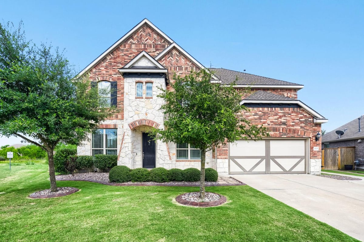 View 19205 Burrowbridge RD in Avalon Ph 14 19205 Burrowbridge RD - front exterior - Luxury home in Avalon Ph 14, Pflugerville, TX