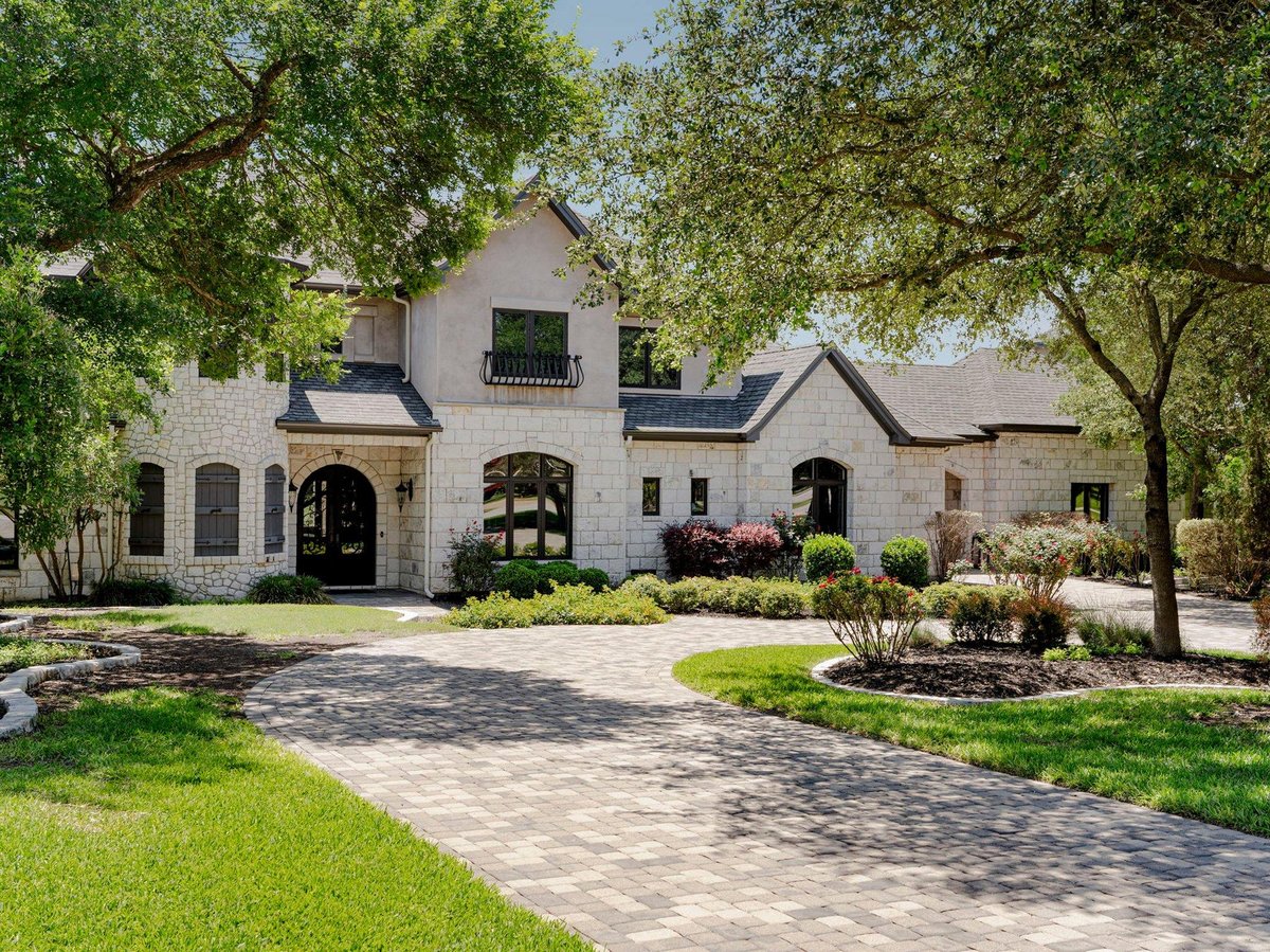 View 1928 Running Creek DR in The Creeks Of Salado Ph I 1928 Running Creek DR - property photo 1 - Luxury home in The Creeks Of Salado Ph I, Salado, TX