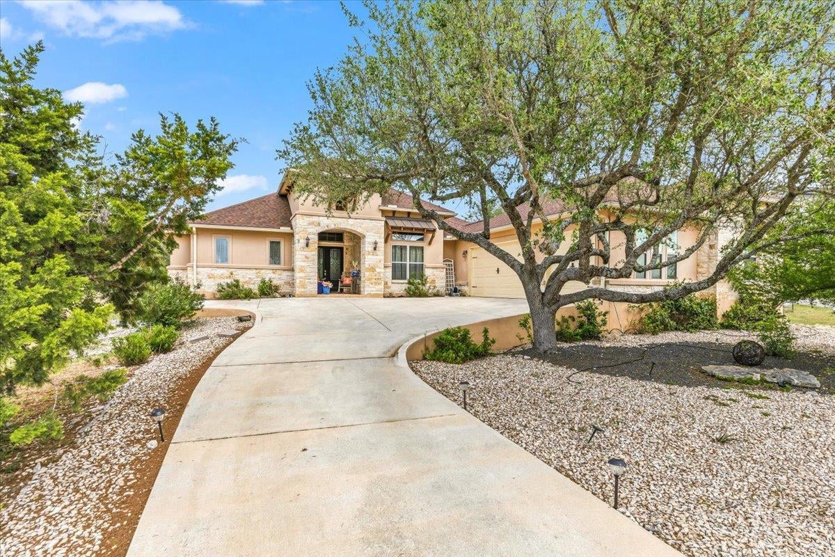 Living area at 1930 Rothschild - 3 bed 3 bath home