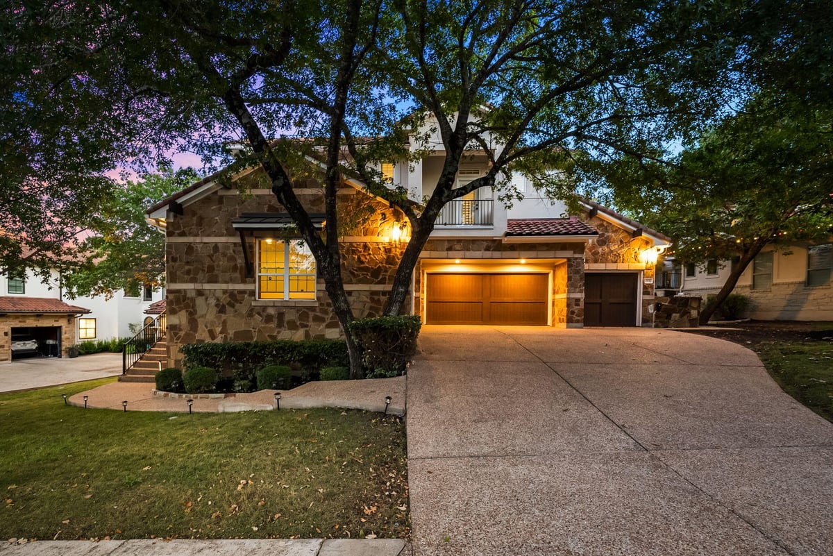 View 1932 Wimberly LN in Barton Creek Abc West Ph 02 1932 Wimberly LN - property photo 1 - Luxury home in Barton Creek Abc West Ph 02, Austin, TX