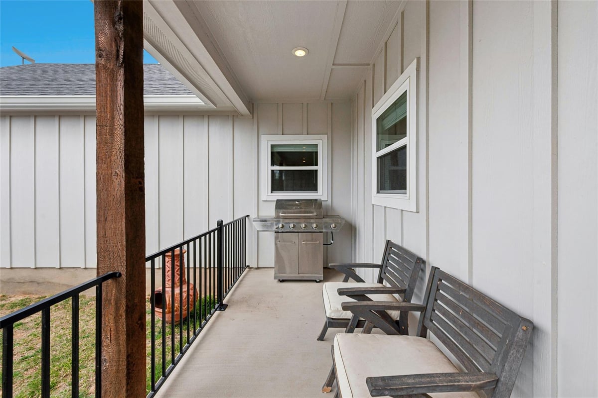 Kitchen at 195 Rosebud Ranch Rd - 4 bed 2 bath home