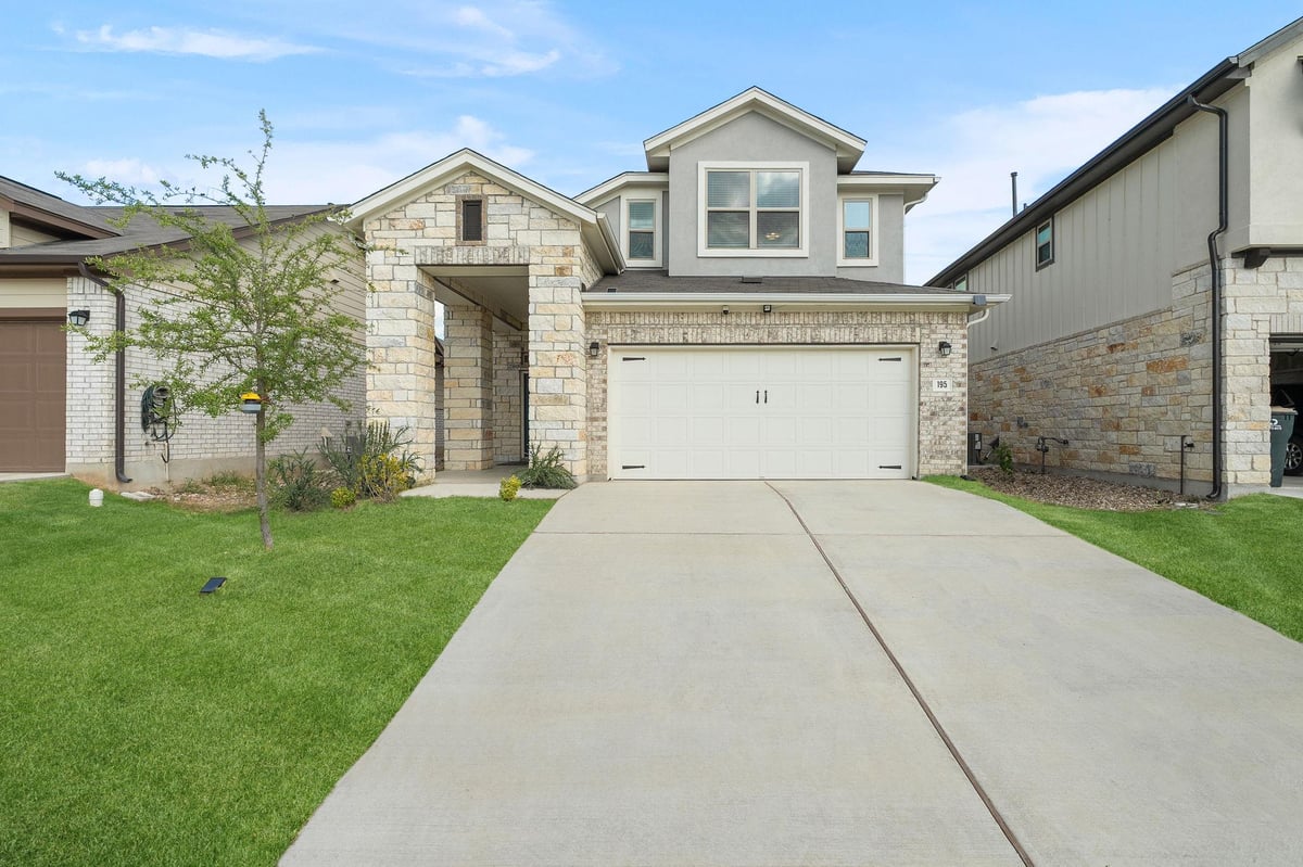 195 White Horses DR - front exterior - Luxury home in Crosswinds Ph 5A/5B, Kyle, TX
