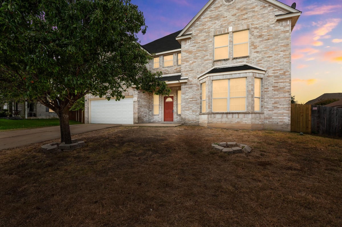 Living area at 19616 San Chisolm Dr - 5 bed 3 bath home