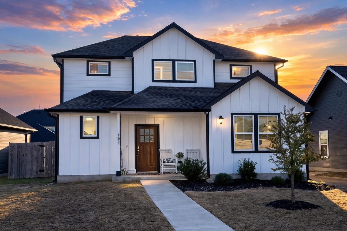 View 197 Everglades Dr in Paramount Sec Two 197 Everglades Dr - front exterior - Luxury home in Paramount Sec Two, Kyle, TX