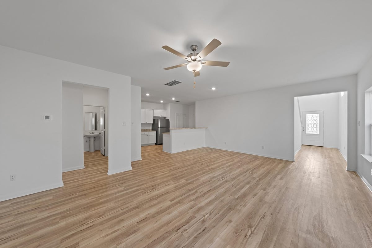 Living area at 197 Fairlawn Way - 5 bed 3 bath home