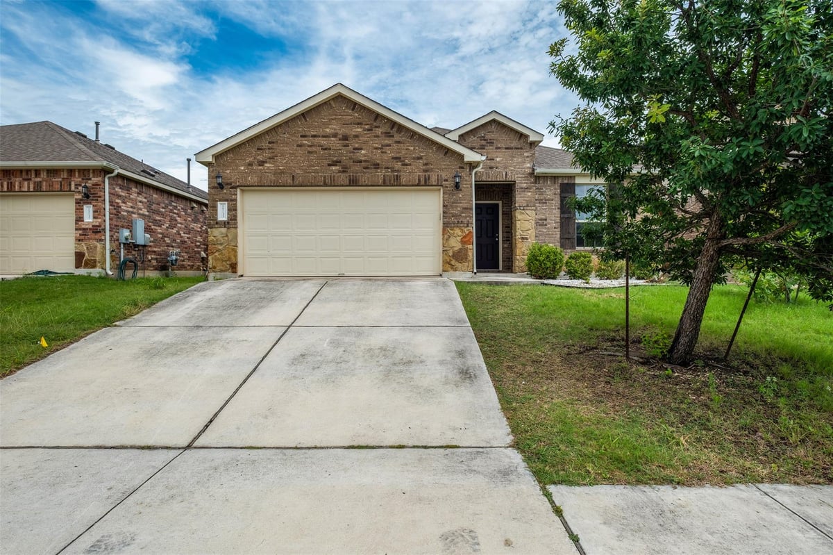 View 19733 Shinning Isle RUN in Avalon Ph 15B 19733 Shinning Isle RUN - front exterior - Luxury home in Avalon Ph 15B, Pflugerville, TX