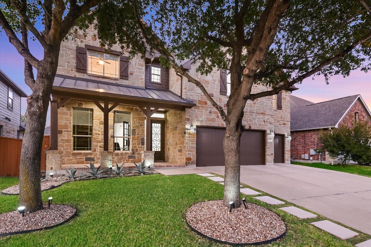 View 1986 Canyon Sage PATH in Teravista Sec 21 1986 Canyon Sage PATH - front exterior - Luxury home in Teravista Sec 21, Round Rock, TX
