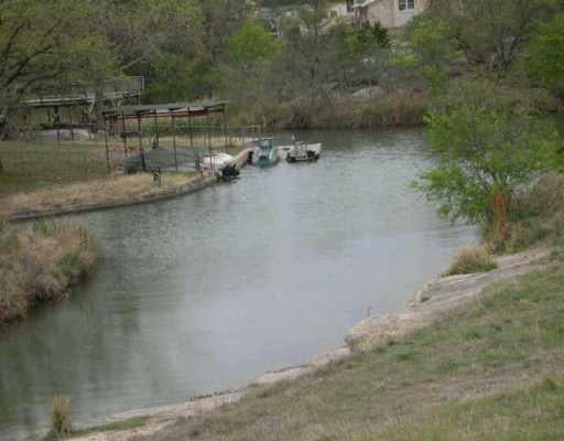 View 198B Shorewood Downs 198B Shorewood Downs - front exterior - Luxury lot in Granite Shoals, TX
