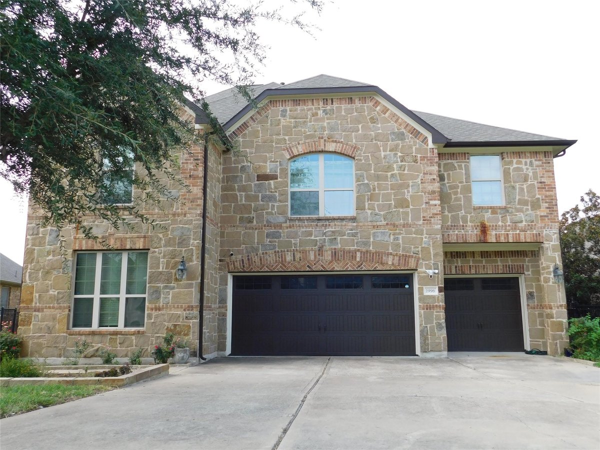 View 1996 Westvalley PL in Teravista Sec 17A 1996 Westvalley PL - property photo 1 - Luxury home in Teravista Sec 17A, Round Rock, TX