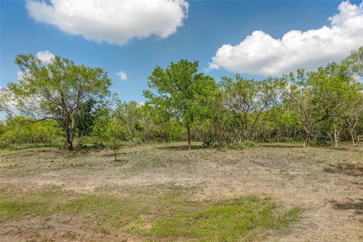 Bathroom at 200 Armstrong Rd - 4140(RURAL FM 20W-CALLIHAN RD-WESTWOOD RD AREA, Lockhart, TX