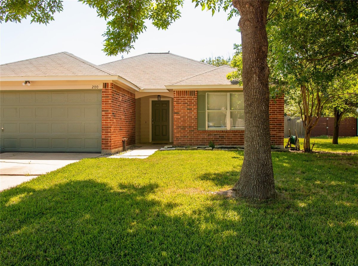 View 200 Quail Cir in CLARKS CROSSING 1 200 Quail Cir - front exterior - Luxury home in CLARKS CROSSING 1, Hutto, TX
