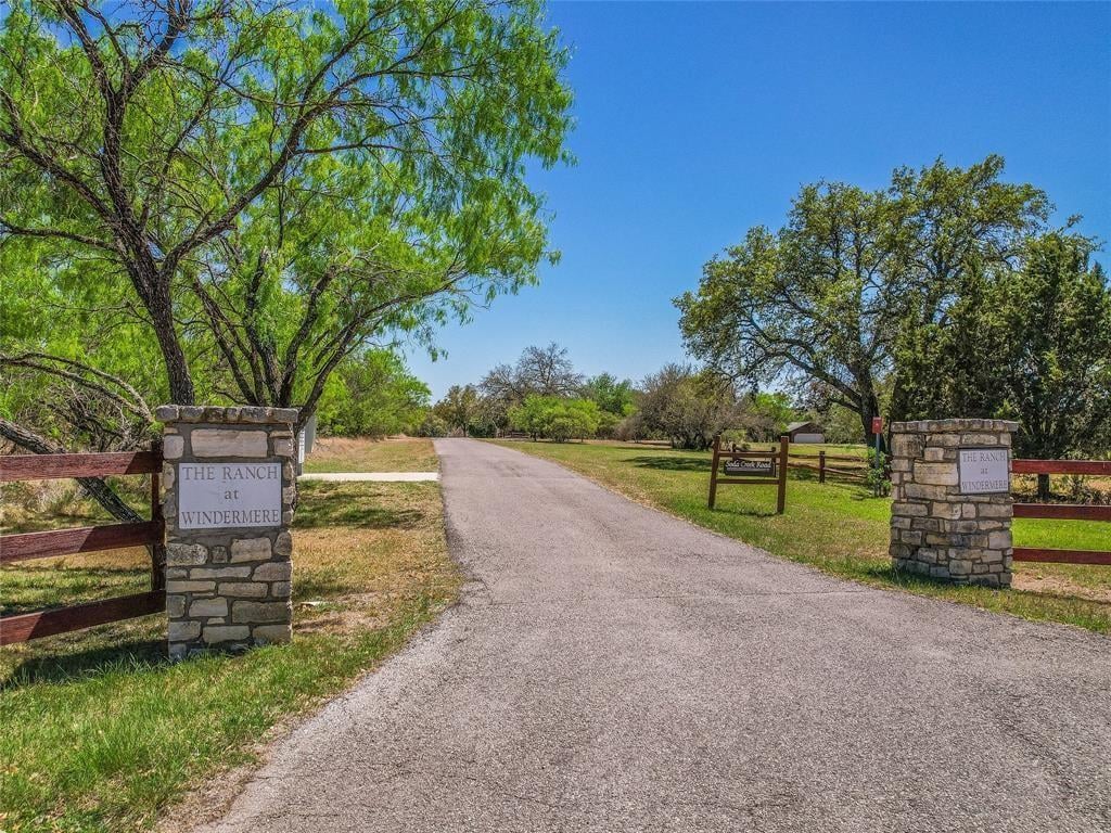 Living area at 200 Soda Creek Rd - The Ranch At Windermere, Spicewood, TX