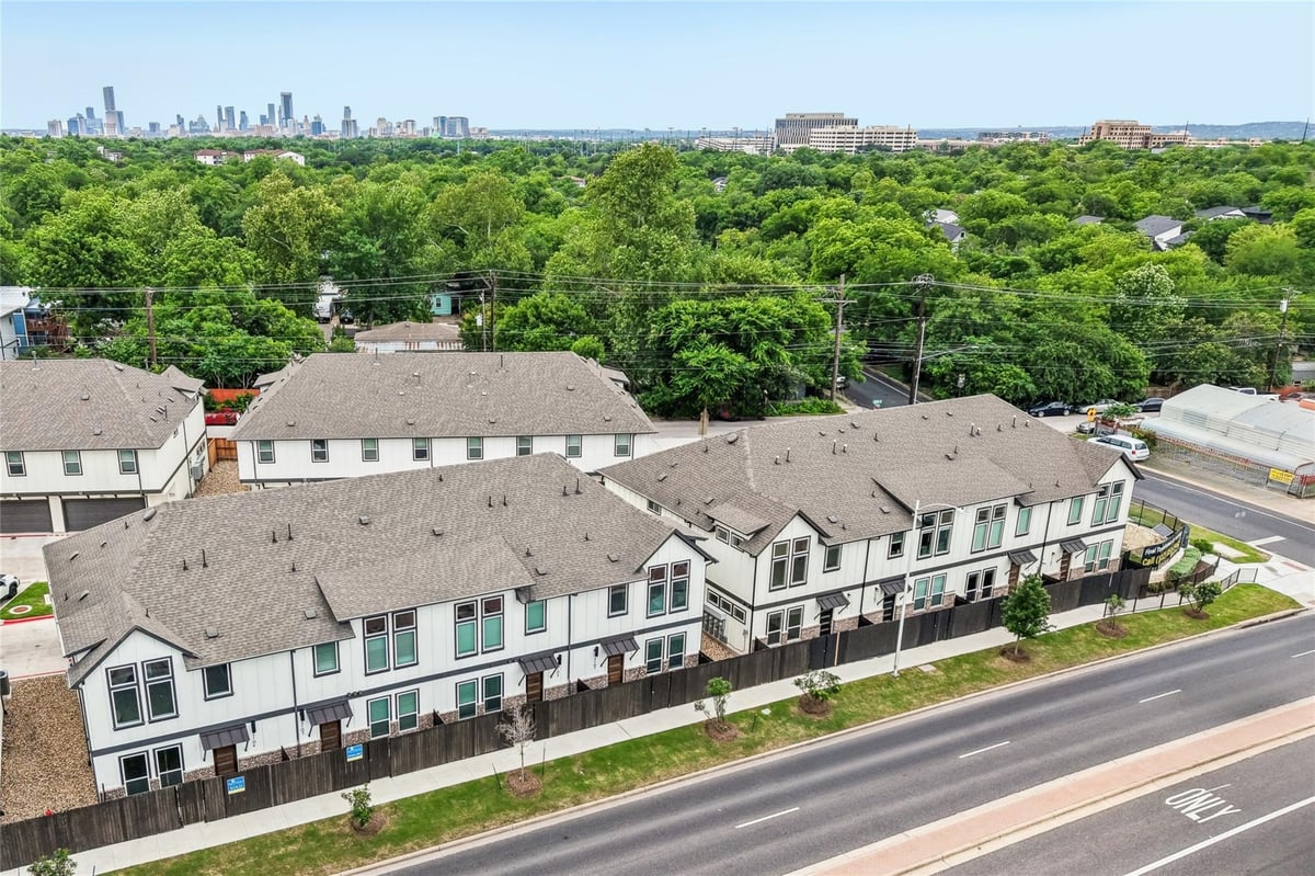 View 200 W 56th ST Unit #8104 in Koenig Townhomes 200 W 56th ST Unit #8104 - front exterior - Luxury home in Koenig Townhomes, Austin, TX