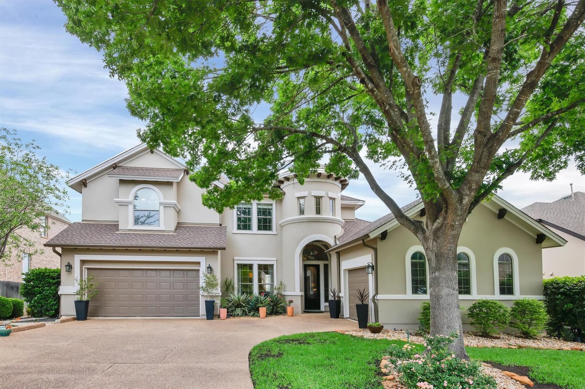 2000 Rio Mesa Dr - front exterior - Luxury home in Steiner Ranch Ph 01 Sec 8e, Austin, TX