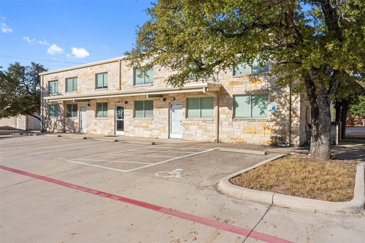 View 2000 Windy Ter Unit #11 in Windy Terrace Industrial Office Warehouse Condos 2000 Windy Ter Unit #11 - front exterior - Luxury home in Windy Terrace Industrial Office Warehouse Condos, Cedar Park, TX